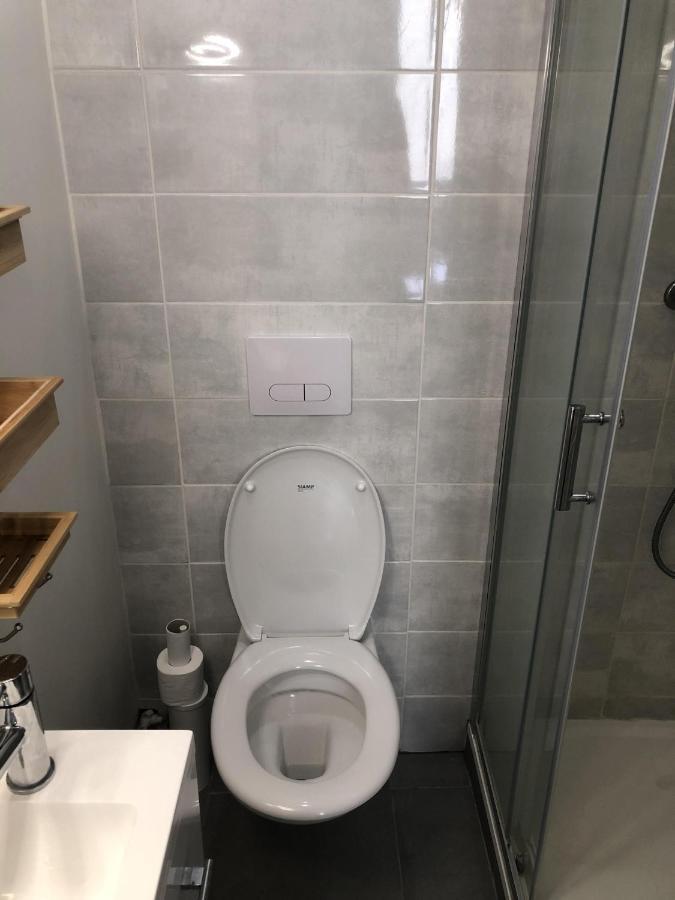 Coeur De Ville Appartement Meuble Анже Екстериор снимка